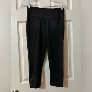 Victoria’s Secret shimmer black capri leggings with pockets